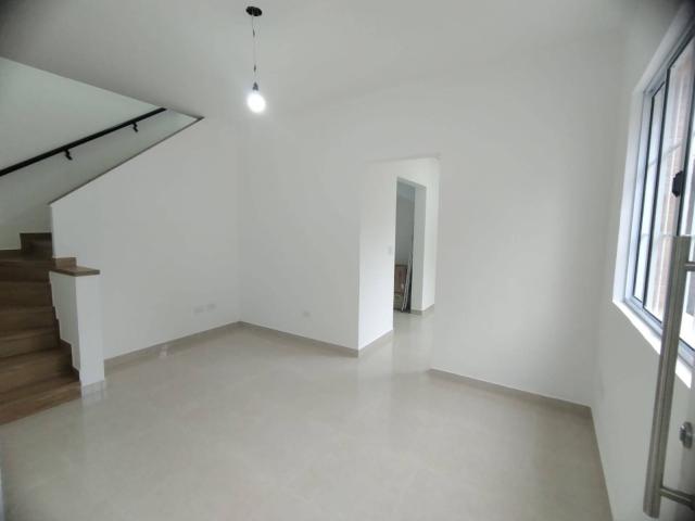 Sobrado para Venda em São Vicente - 4