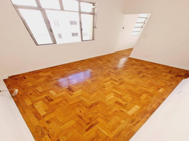 Apartamento para Venda em Santos - 2