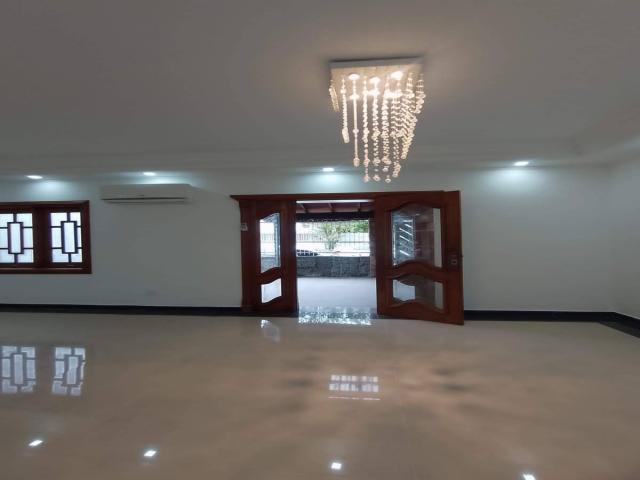 #2840 - Casa Térrea para Venda em Praia Grande - SP - 3