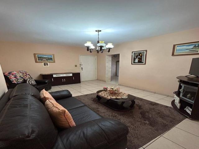 Apartamento para Venda em Santos - 2