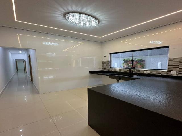 Casa Térrea para Venda em Praia Grande - 5