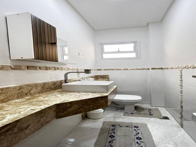 Sobrado para Venda em Praia Grande - 4