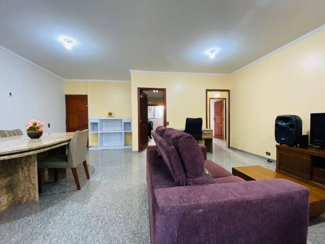 Apto ou Prédio Frente Mar para Venda em Santos - 2