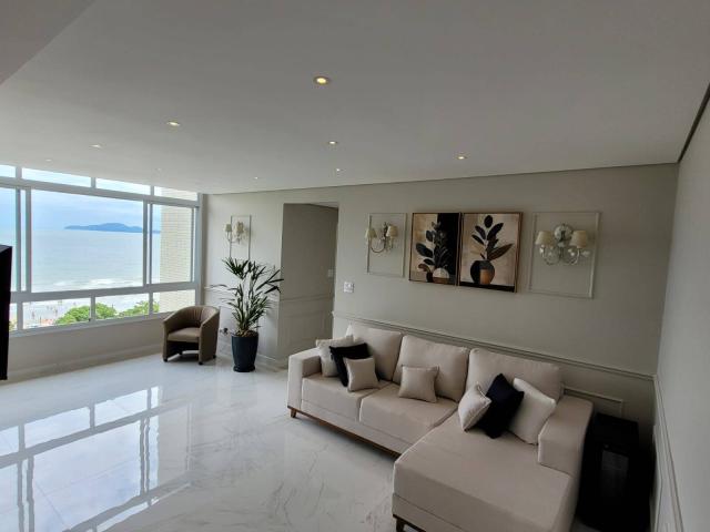 Apto ou Prédio Frente Mar para Venda em Santos - 3