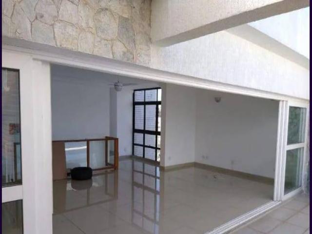 Cobertura Frente ao Mar para Venda em Santos - 2