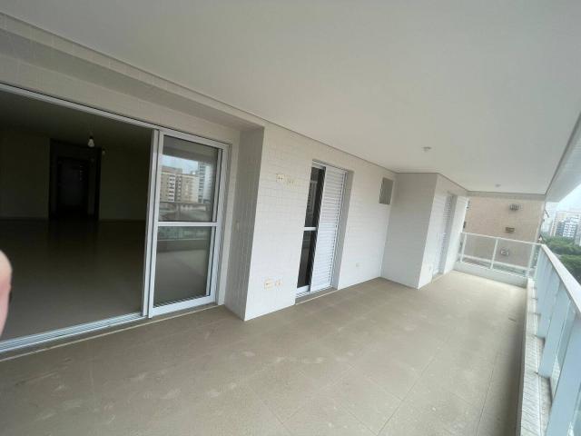 Apartamento para Venda em Santos - 4