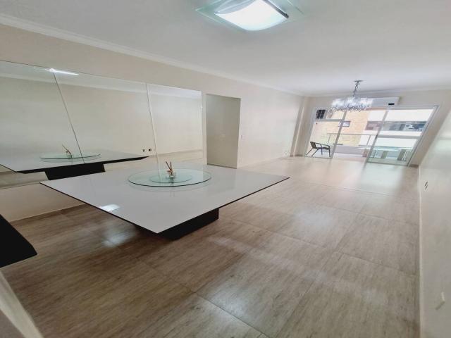 Apartamento para Locação em Santos - 3