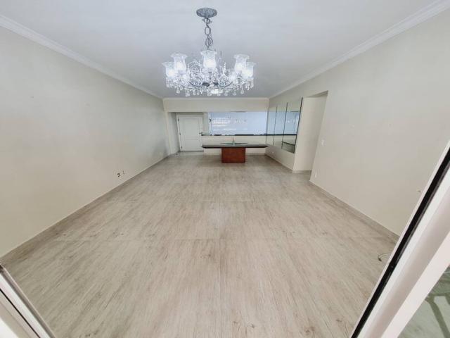 Apartamento para Locação em Santos - 2