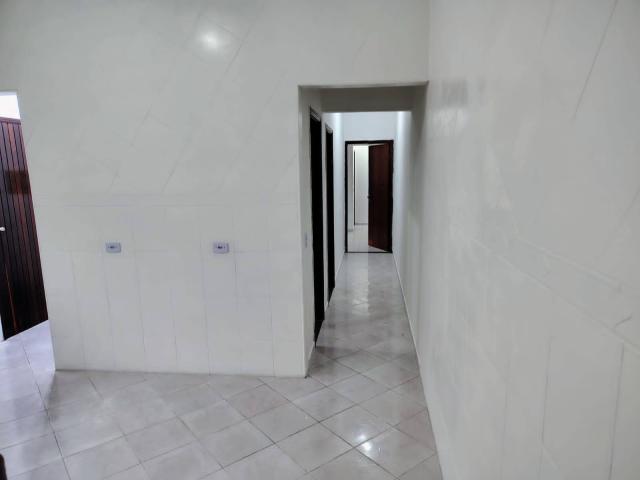 Casa Térrea para Venda em Praia Grande - 4