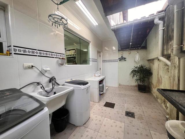 Sobrado para Venda em Praia Grande - 5