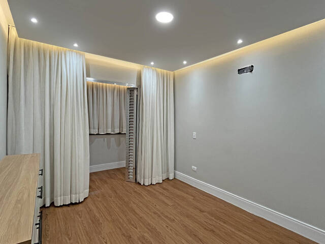 Apartamento para Venda em Santos - 5