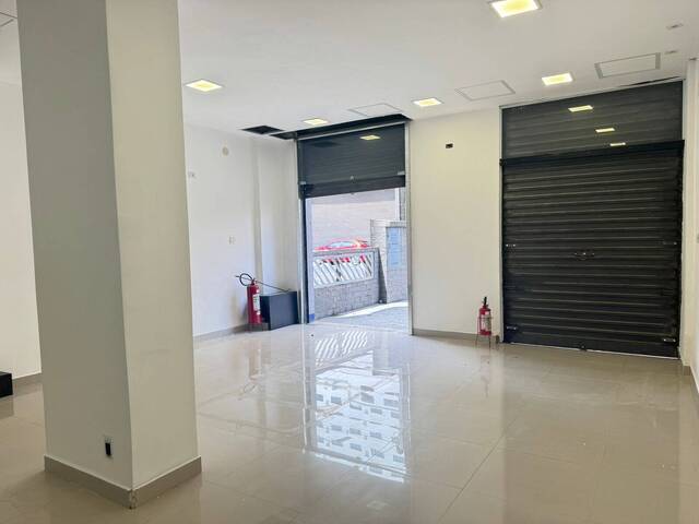 #4465 - Loja para Locação em Santos - SP