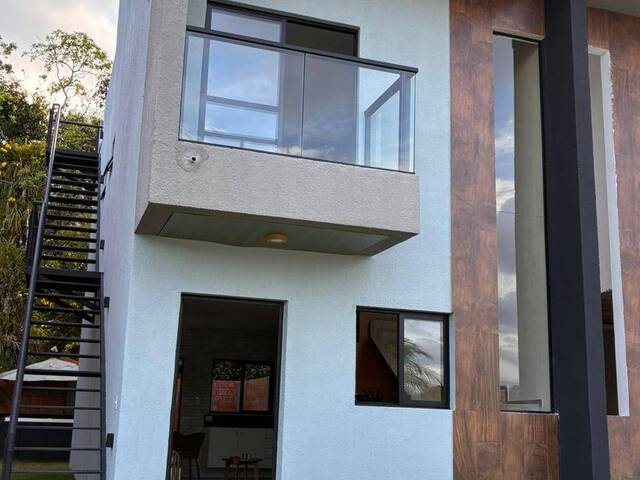 #4467 - Sobrado para Venda em Itanhaém - SP