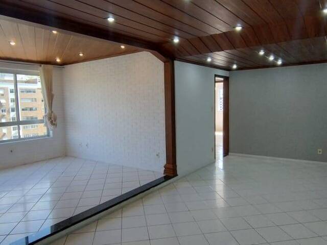 #4470 - Apartamento para Locação em Santos - SP