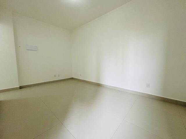 Apartamento para Venda em Santos - 3