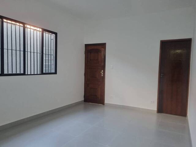 Casa para Venda em São Vicente - 4