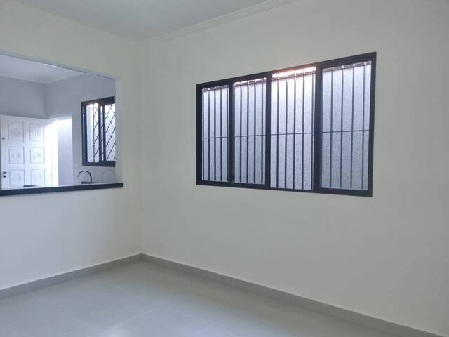Casa para Venda em São Vicente - 5