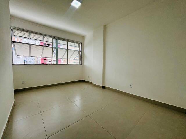 Apartamento para Venda em Santos - 2