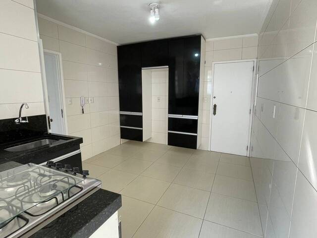 #4508 - Apartamento para Venda em Santos - SP