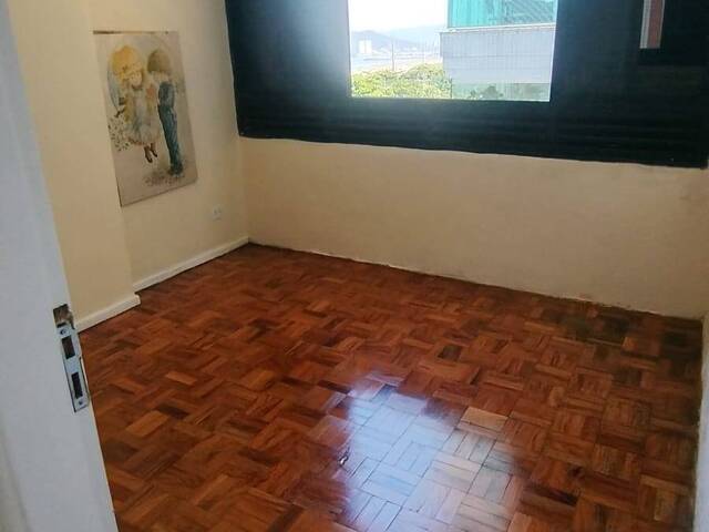 #4534 - Apto ou Prédio Frente Mar para Venda em Santos - SP