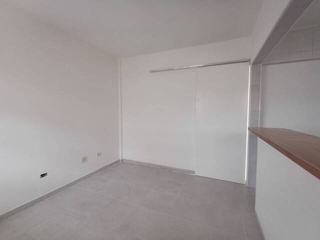 Apartamento para Venda em Santos - 5