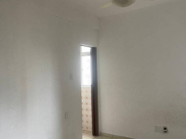 #4563 - Apartamento para Locação em Santos - SP