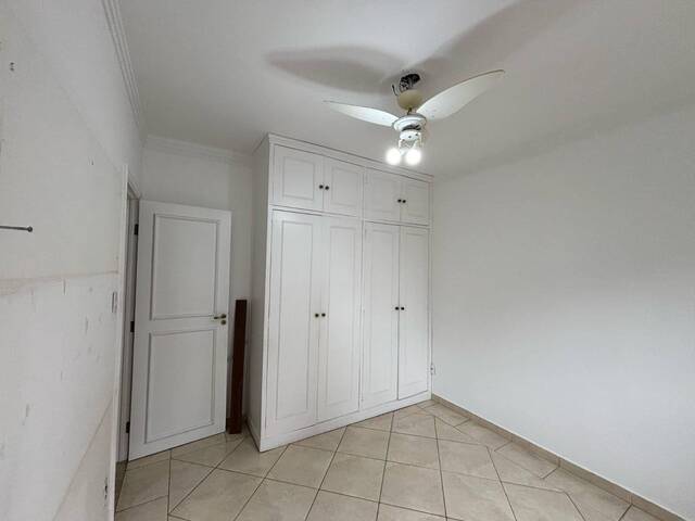 #4572 - Apartamento para Locação em Santos - SP