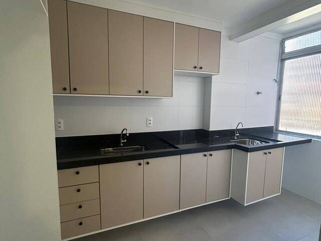 #4575 - Apartamento para Locação em Santos - SP