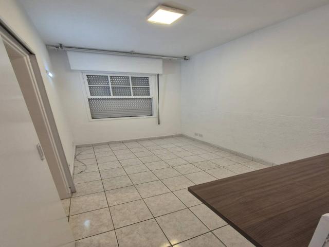 #3230 - Apto ou Prédio Frente Mar para Locação em Santos - SP - 3