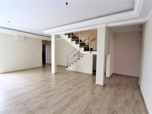 #11167 - Sobrado para Locação em Santos - SP