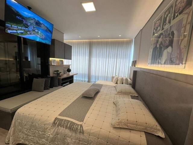 Apartamento para Venda em Santos - 4