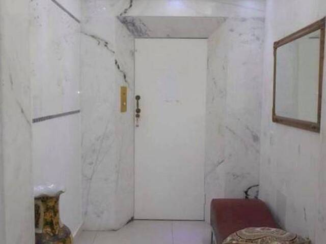 Apartamento para Venda em Santos - 2