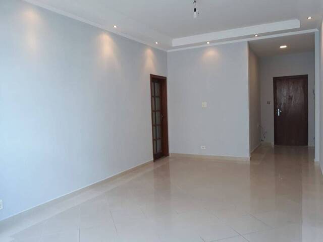 Apartamento para Venda em Santos - 2