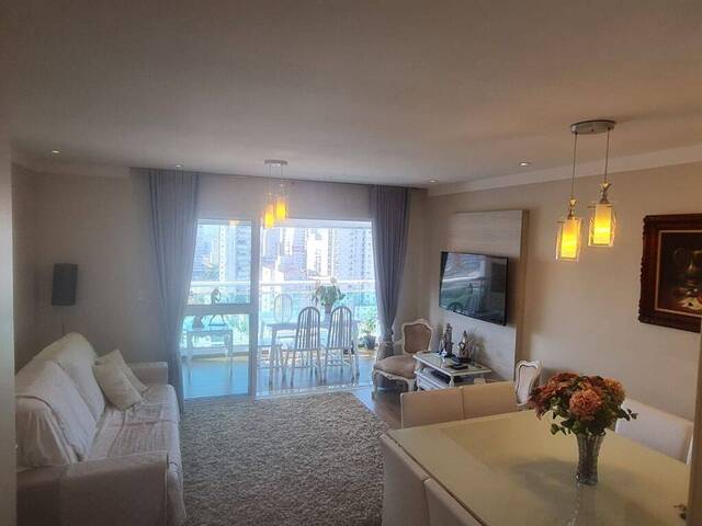 Apartamento para Venda em Santos - 2