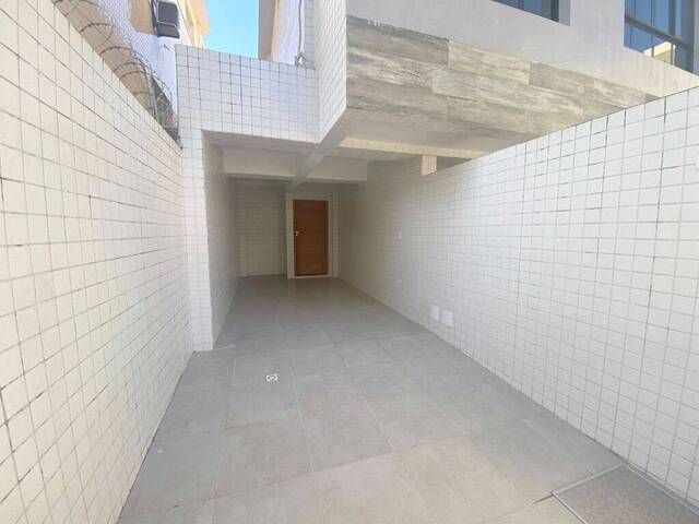 Casa para Venda em Santos - 2