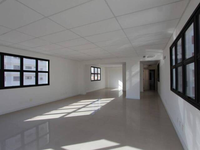 #10808 - Prédio comercial para Venda em Santos - SP