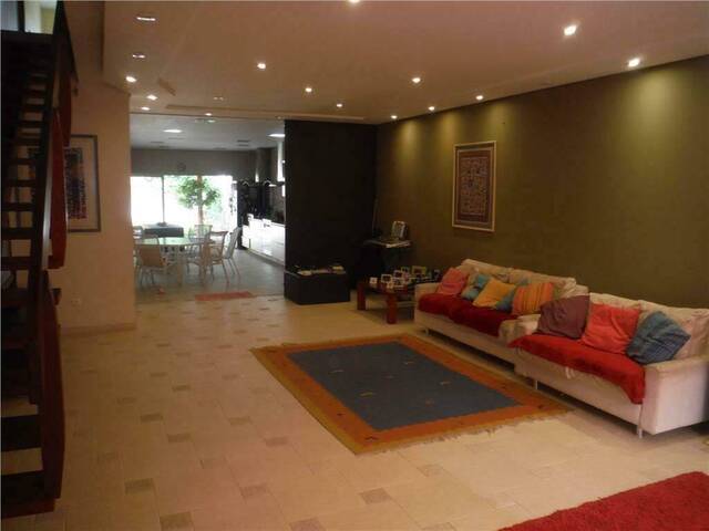 Sobrado para Venda em Santos - 2