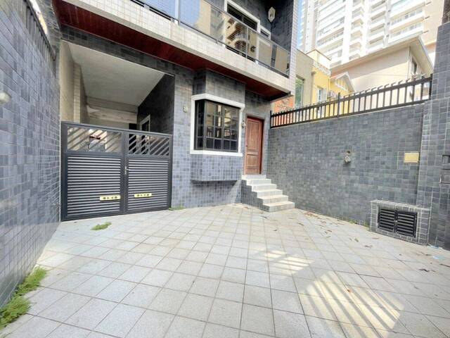 #11328 - Sobrado para Venda em Santos - SP