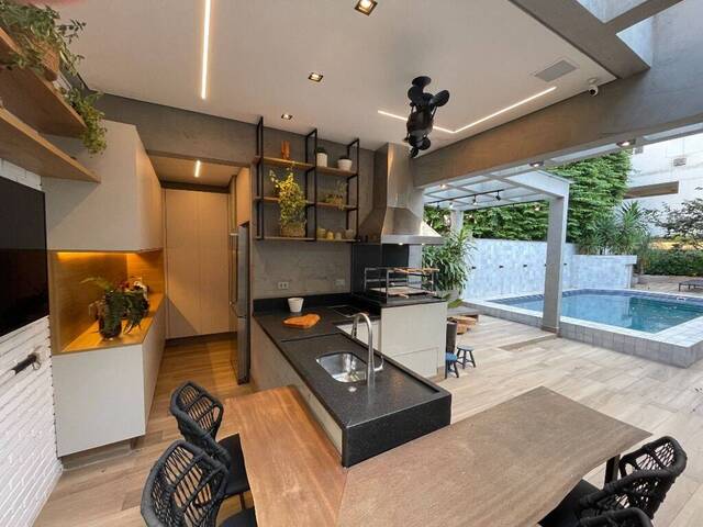 #11390 - Sobrado para Venda em Santos - SP