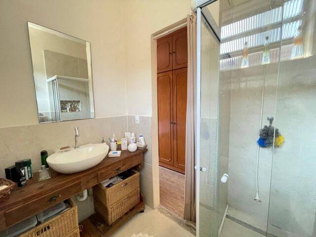 Sobrado para Venda em Santos - 5