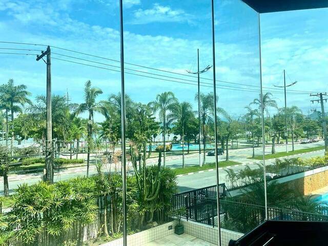 Apartamento para Venda em Santos - 2