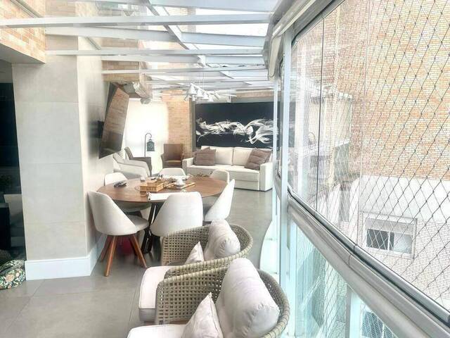 Apartamento para Venda em Santos - 2