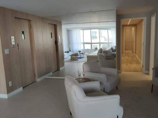 Apartamento para Venda em Santos - 4