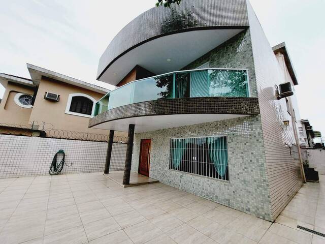 Casa para Venda em São Vicente - 2