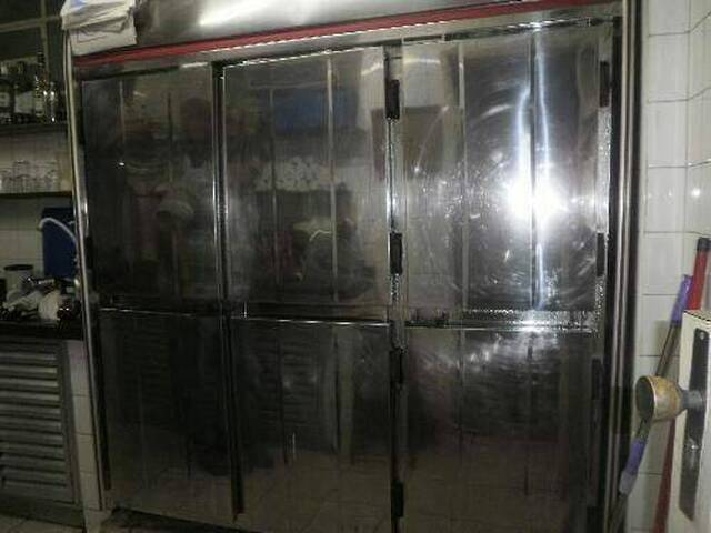 Comercial para Venda em Santos - 2