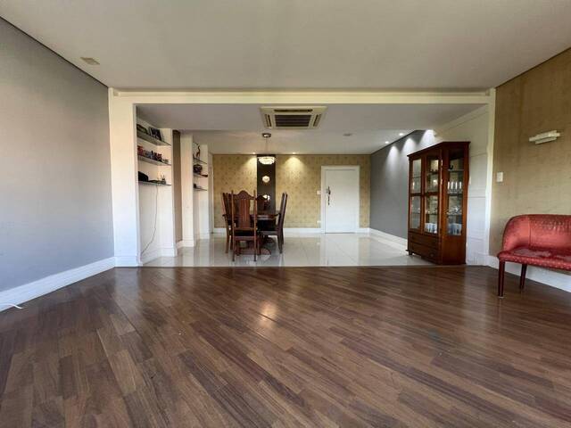 Apartamento para Venda em Santos - 2