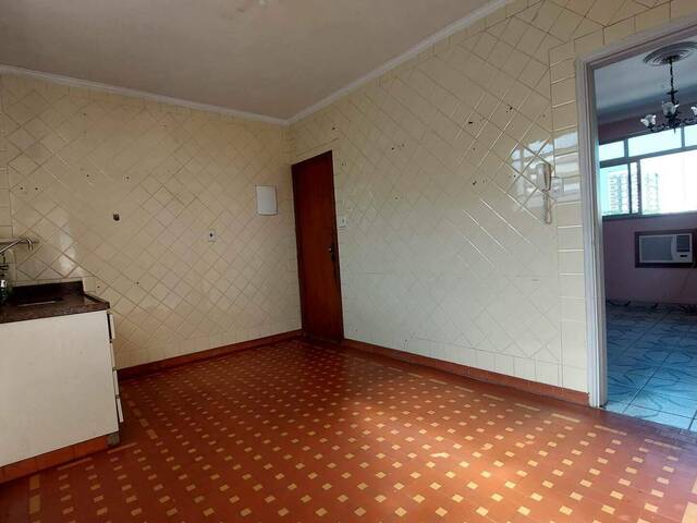 Apartamento para Venda em Santos - 4